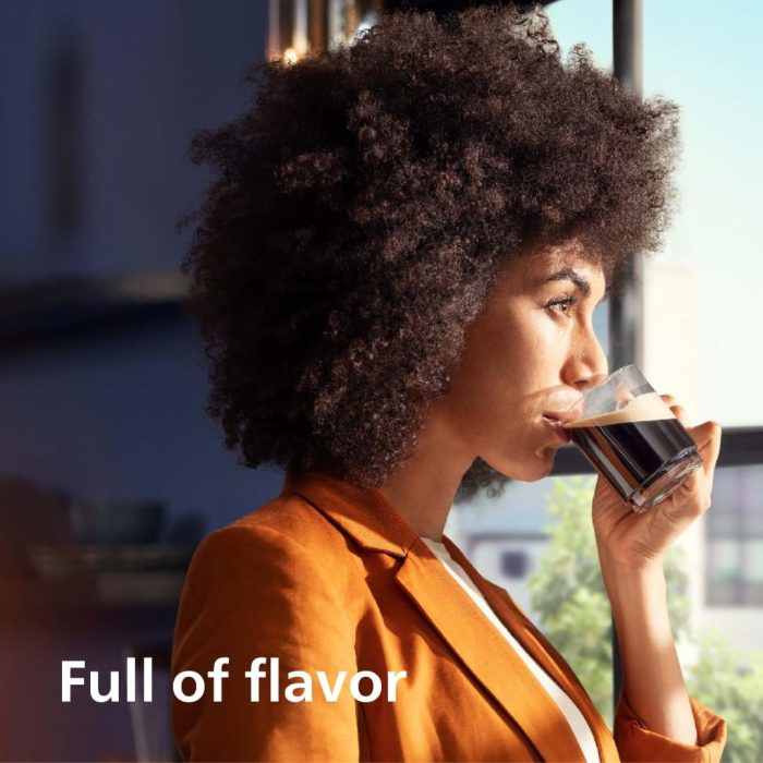 Philips 4400 Series Fully Automatic Espresso Machine – 12 Hot & Iced Coffees. Quick-to-Clean LatteGo Milk System. SilentBrew. QuickStart. Ceramic Grinder. Black Chrome (EP4444/90) - Image 4