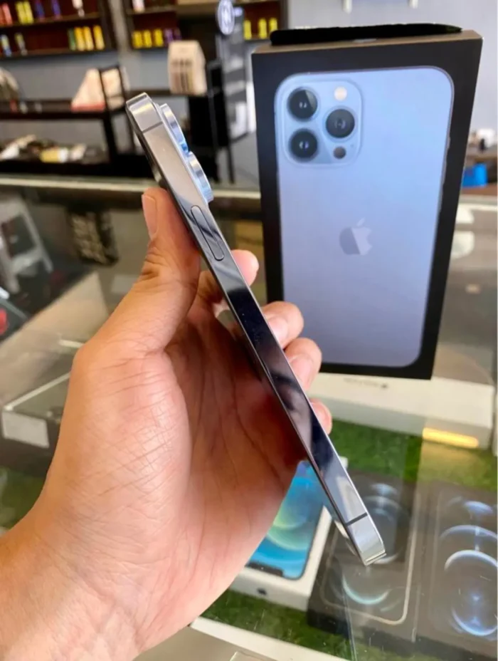 Genuine Refurbished 13 Pro Max Unlocked - Image 6