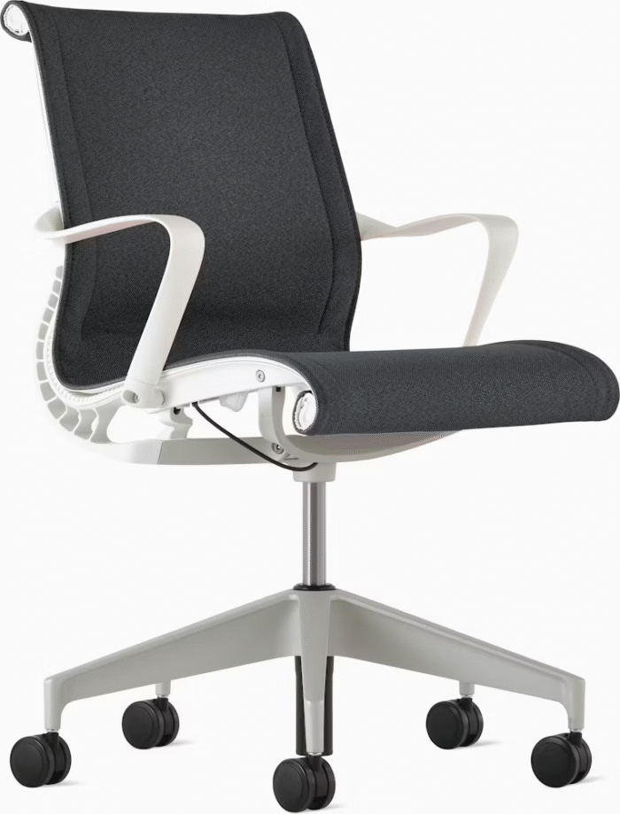 Setu Chair, With Arms - Image 34