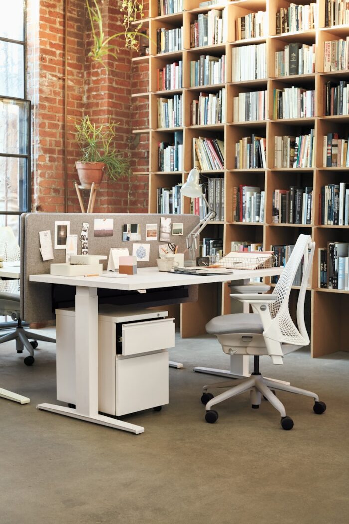 Sayl Chair - Image 11
